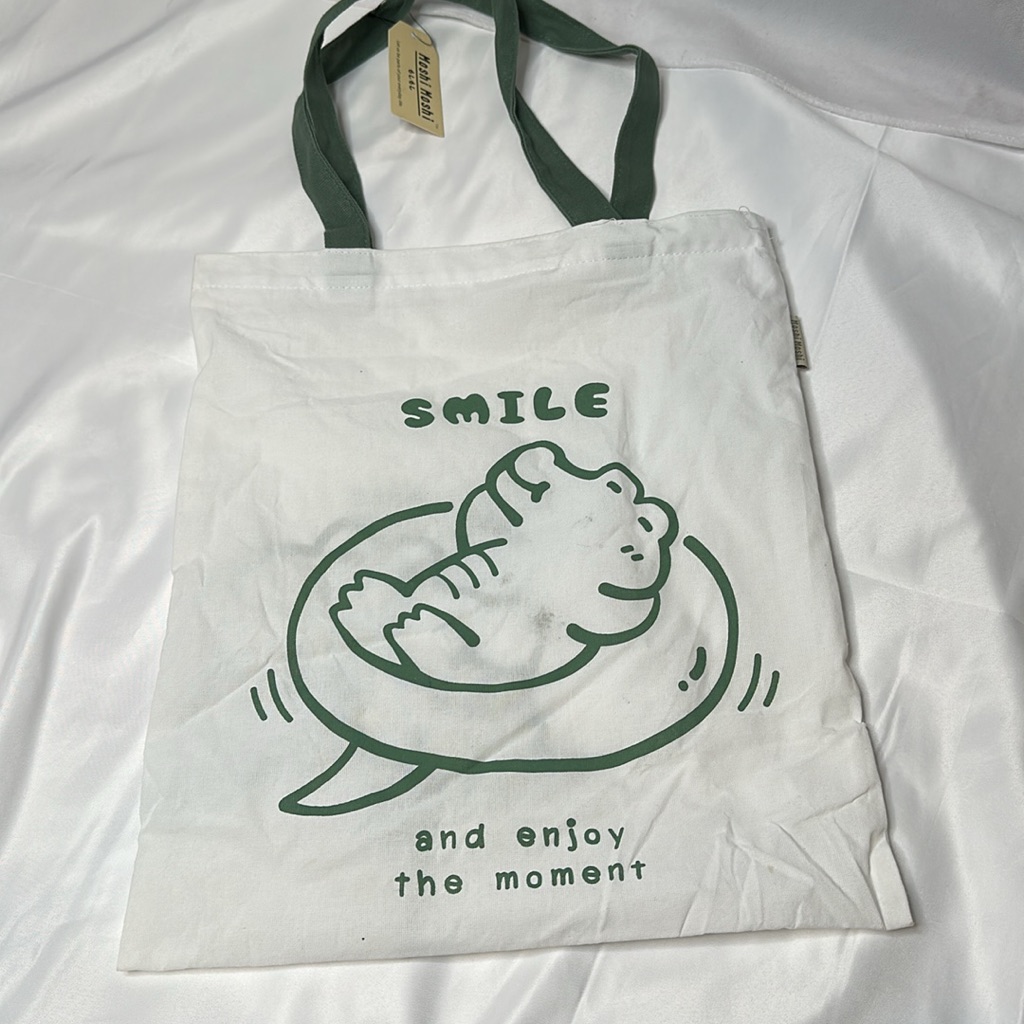 325 Moshi Moshi Smile Canvas Alligator Tote